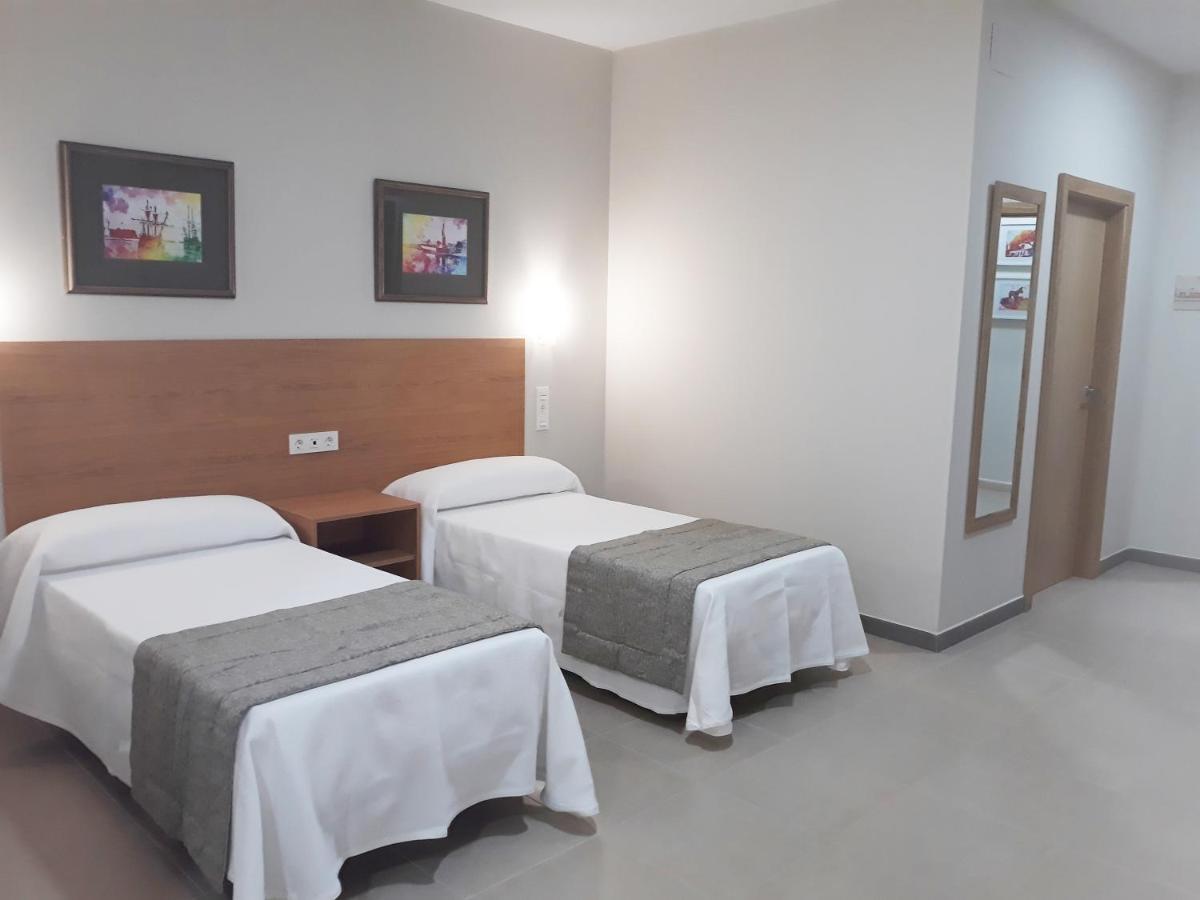 Hostal Montemayor โมแกร์ ภายนอก รูปภาพ