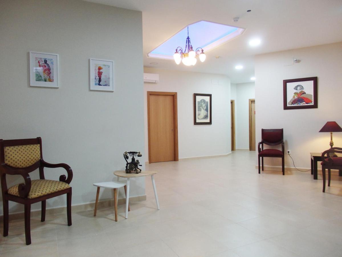 Hostal Montemayor โมแกร์ ภายนอก รูปภาพ