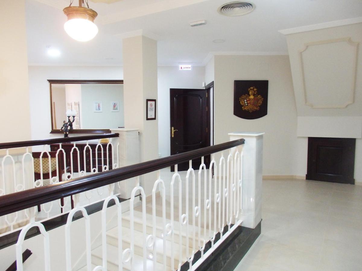 Hostal Montemayor โมแกร์ ภายนอก รูปภาพ