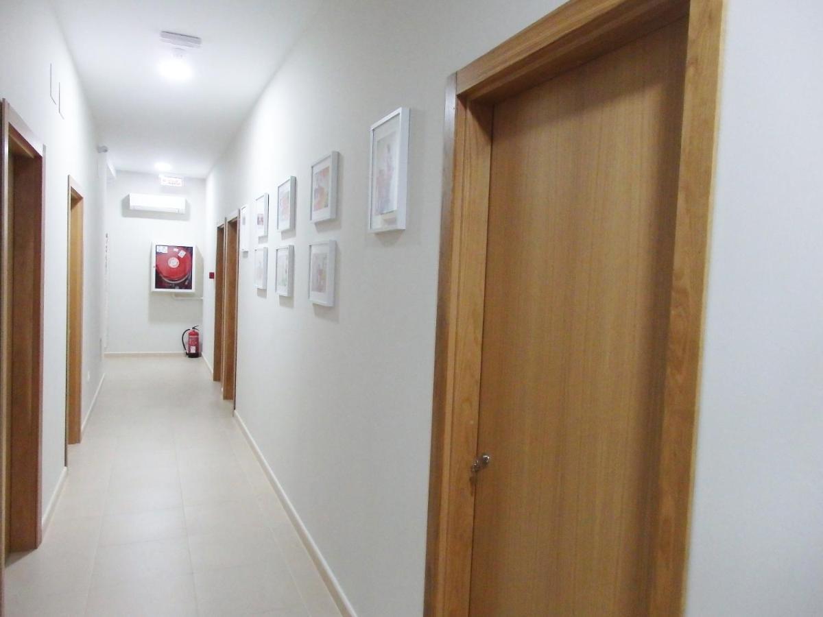 Hostal Montemayor โมแกร์ ภายนอก รูปภาพ